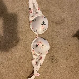 Victoria secret strapless push-up bra